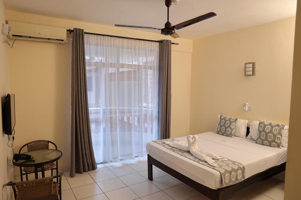 Merry Villa Hotel & Apartments مومباسا المظهر الخارجي الصورة