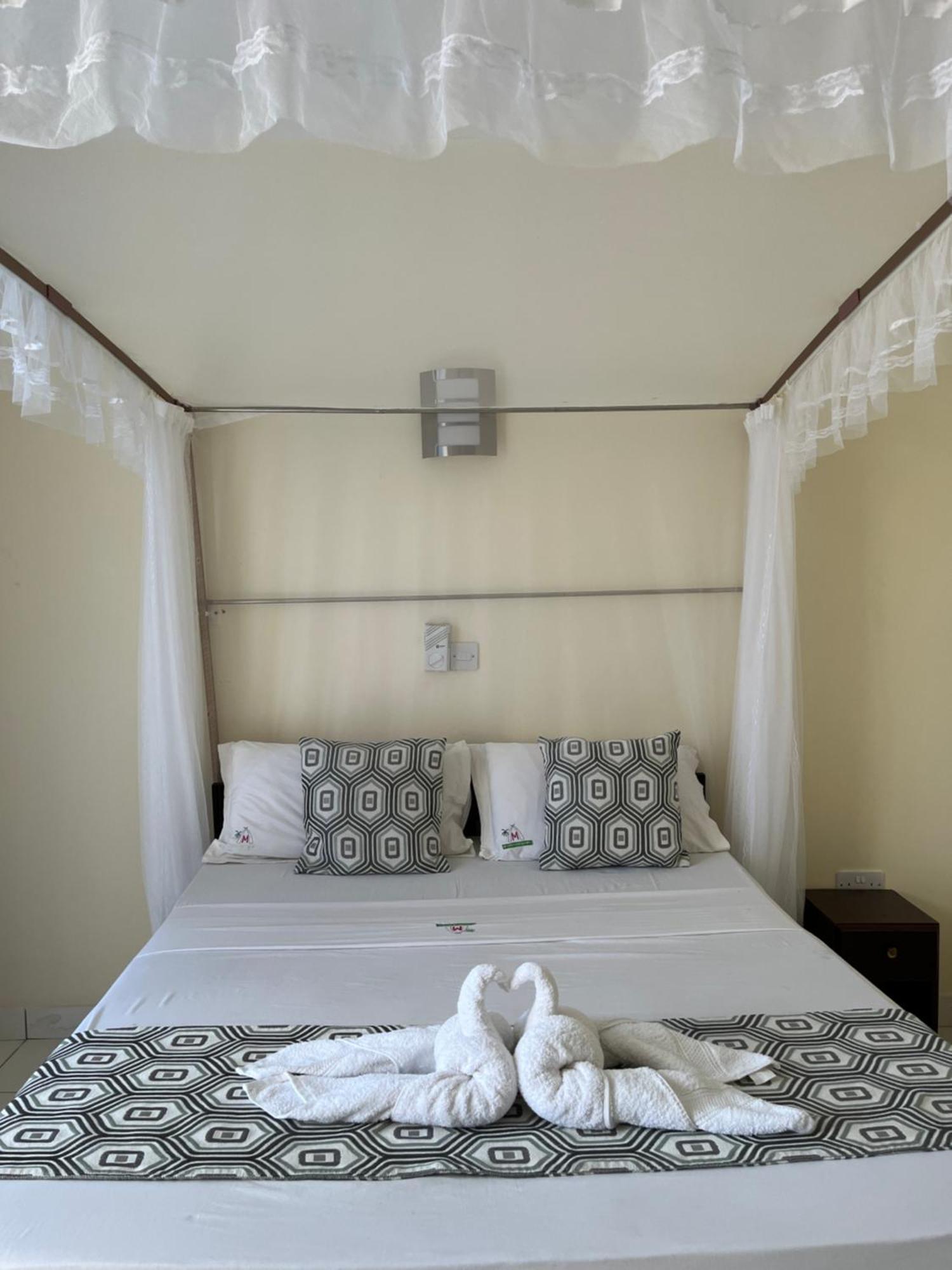 Merry Villa Hotel & Apartments مومباسا المظهر الخارجي الصورة